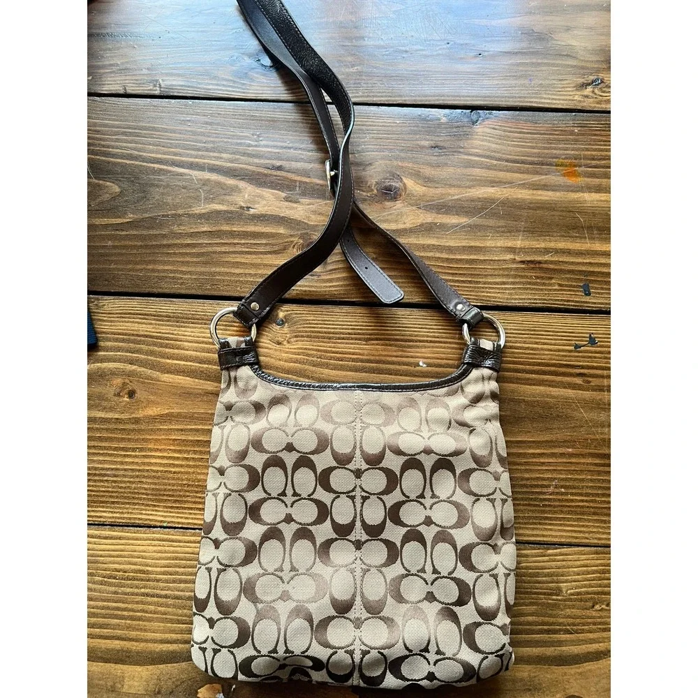 Coach‎ Signature File Bag Khaki Mahogany Brown Crossbody F16536